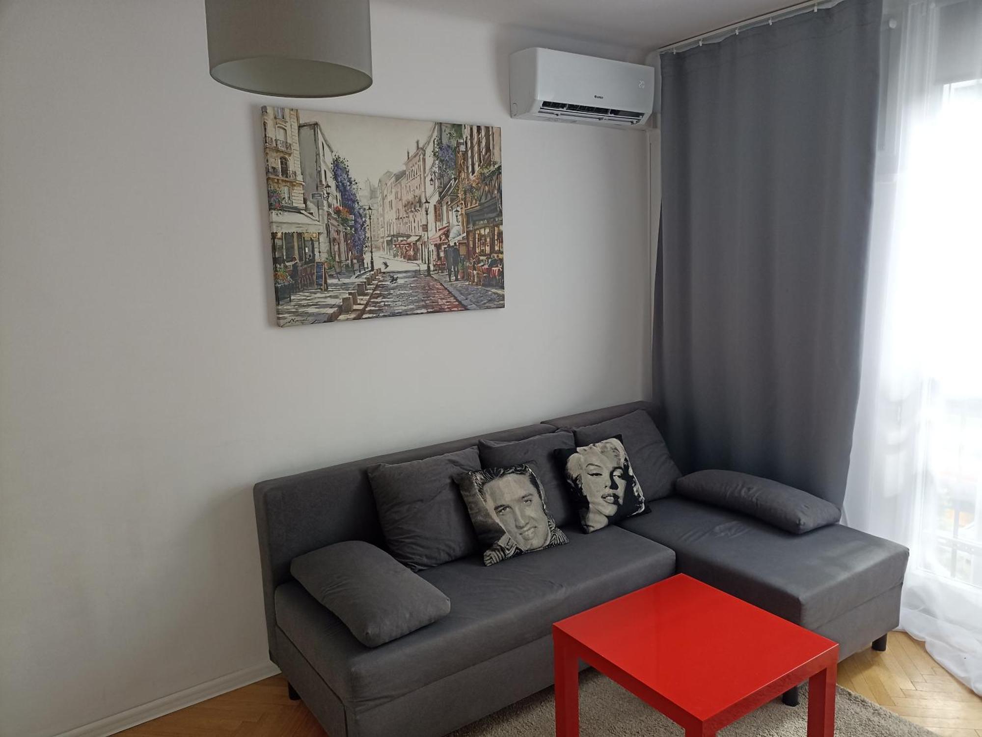 Rondo Onz Leilighet Warszawa